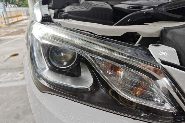 Used Buick GT 2016 15N Automatic Elite Edition Right Front Headlight