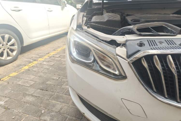 Used Buick GT 2016 15N Manual Elite Edition Right Front Headlight