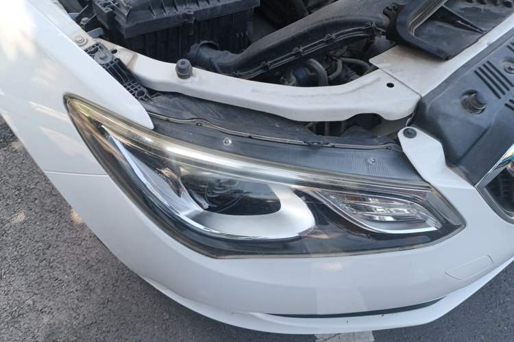 Used Buick GT 2016 15N Manual Elite Edition Right Front Headlight