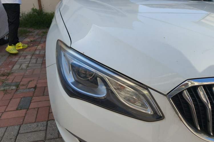 Used Buick GT 2016 15N Automatic Elite Edition Right Front Headlight