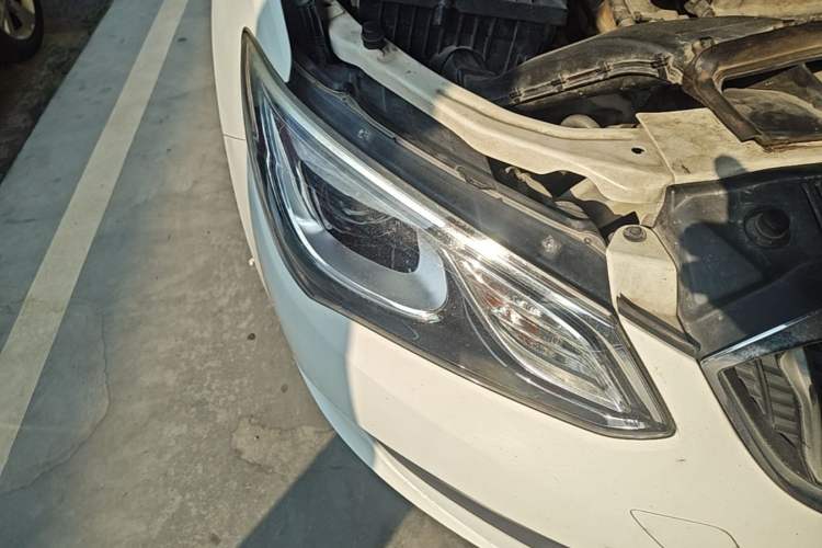 Used Buick GT 2016 15N Automatic Elite Edition Right Front Headlight
