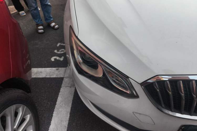 Used Buick GT 2016 15N Manual Entry-Level Trim Right Front Headlight