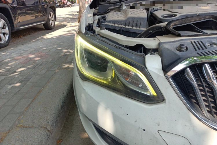 Used Buick GT 2016 15N Automatic Luxury Edition Right Front Headlight