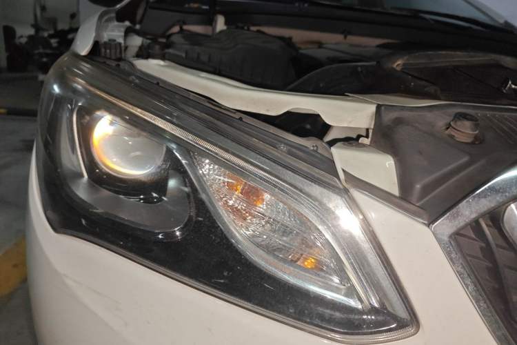 Used Buick GT 2016 15N Automatic Elite Edition Right Front Headlight