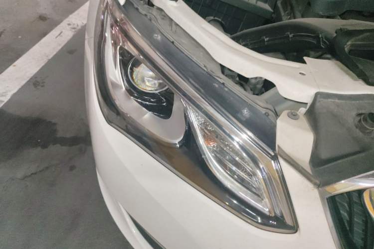 Used Buick GT 2016 15N Automatic Elite Edition Right Front Headlight