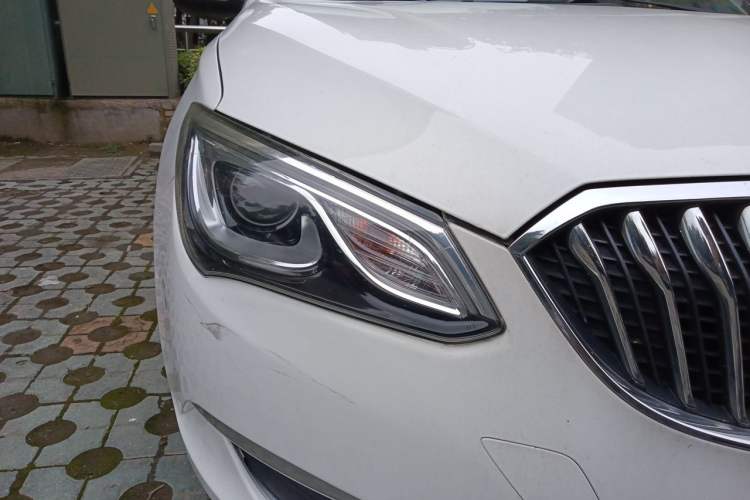 Used Buick GT 2016 15N Automatic Elite Edition Right Front Headlight