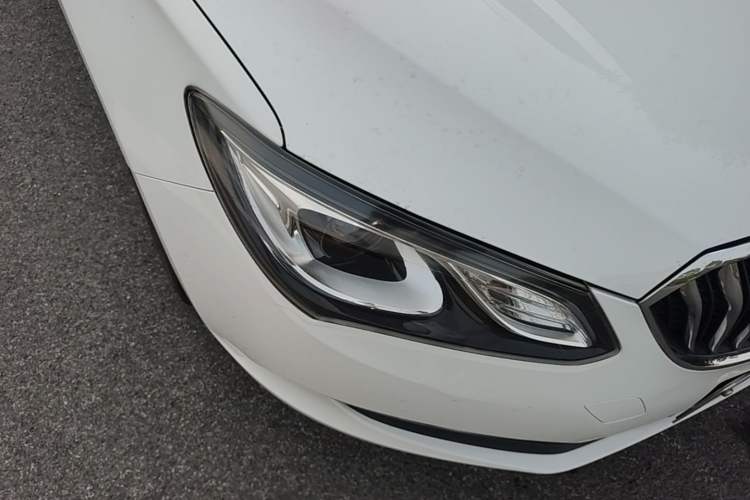 Used Buick GT 2016 15N Automatic Luxury Edition Right Front Headlight