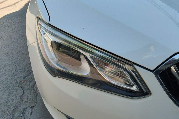 Used Buick GT 2016 15N Manual Elite Edition Right Front Headlight
