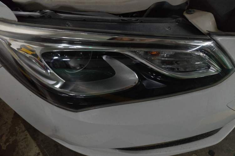 Used Buick GT 2016 15N Automatic Entry-Level Trim Right Front Headlight
