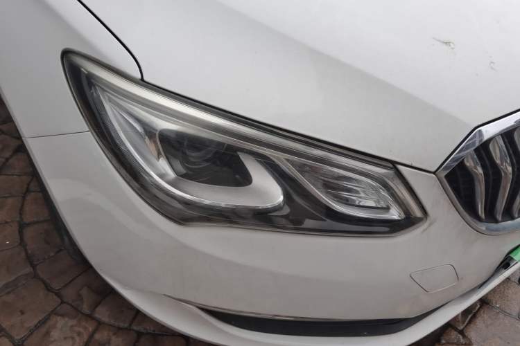 Used Buick GT 2016 15N Automatic Entry-Level Trim Right Front Headlight