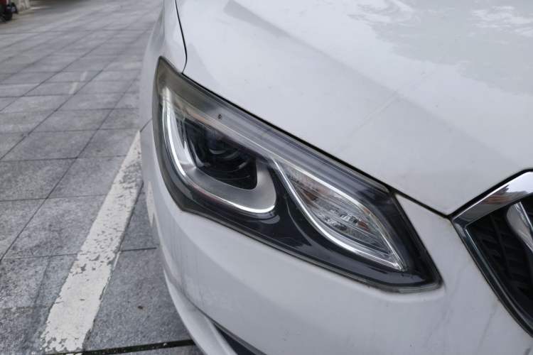 Used Buick GT 2016 15N Automatic Luxury Edition Right Front Headlight