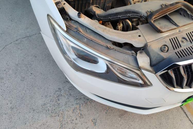 Used Buick GT 2016 15N Manual Elite Edition Right Front Headlight