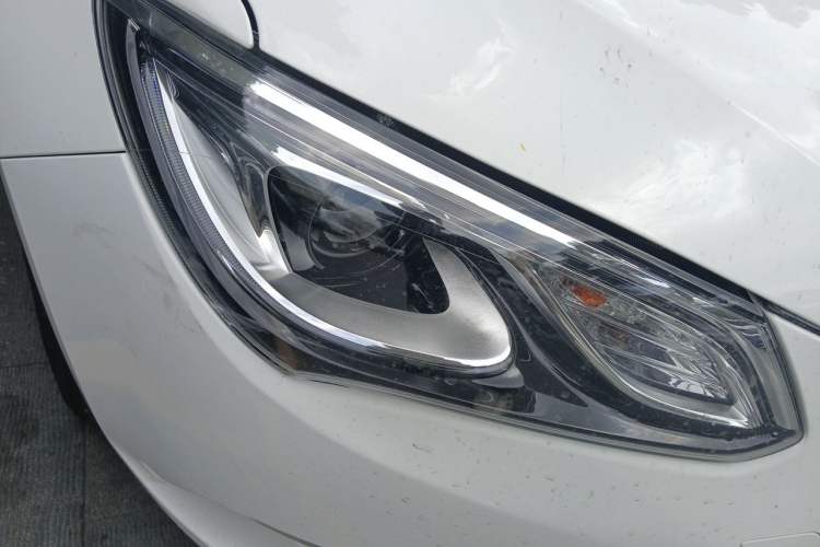 Used Buick GT 2016 15N Automatic Elite Edition Right Front Headlight