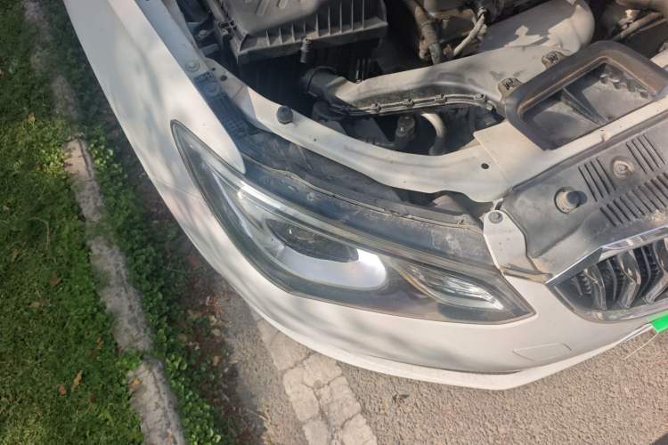 Used Buick GT 2016 15N Automatic Elite Edition Right Front Headlight