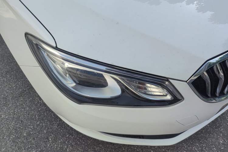 Used Buick GT 2016 15N Manual Elite Edition Right Front Headlight