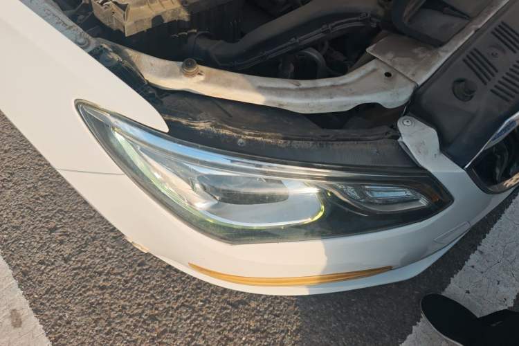 Used Buick GT 2016 15N Automatic Elite Edition Right Front Headlight