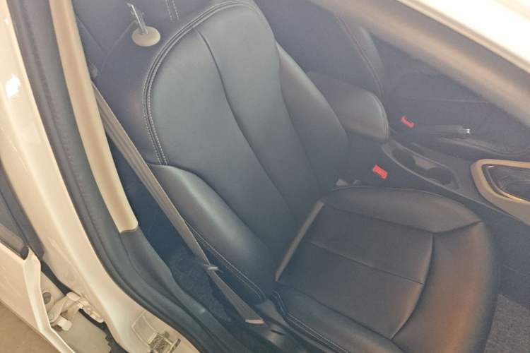 Used Buick GT 2016 15N Automatic Elite Edition Right Front Seat