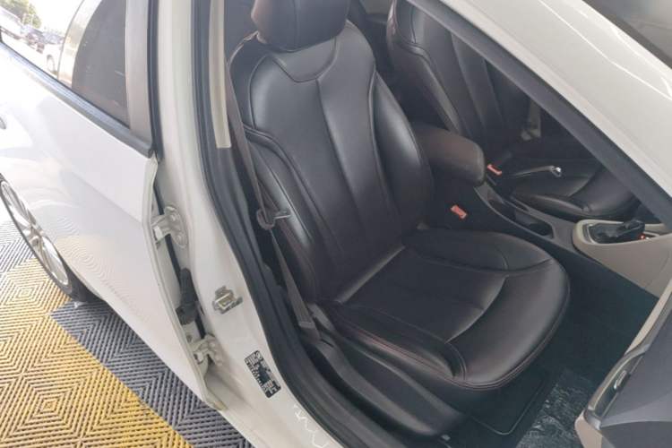 Used Buick GT 2016 15N Automatic Elite Edition Right Front Seat