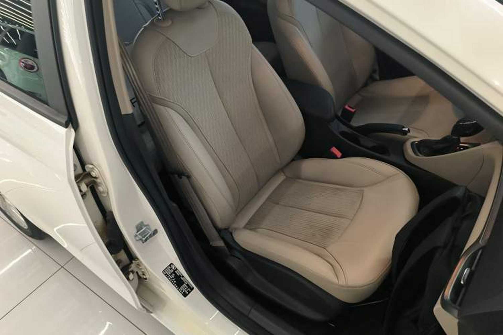 Used Buick GT 2016 15N Automatic Elite Edition Right Front Seat