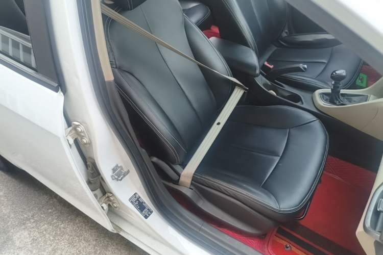 Used Buick GT 2016 15N Manual Elite Edition Right Front Seat