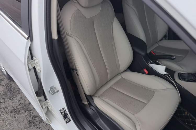 Used Buick GT 2016 15N Automatic Elite Edition Right Front Seat