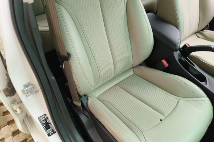 Used Buick GT 2016 15N Automatic Elite Edition Right Front Seat