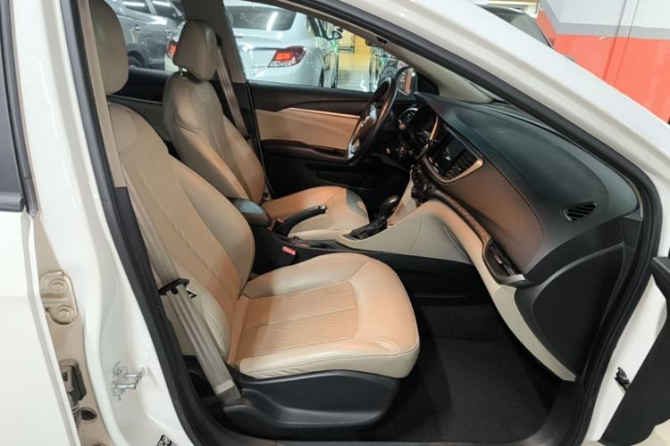 Used Buick GT 2016 15N Automatic Elite Edition Right Front Seat