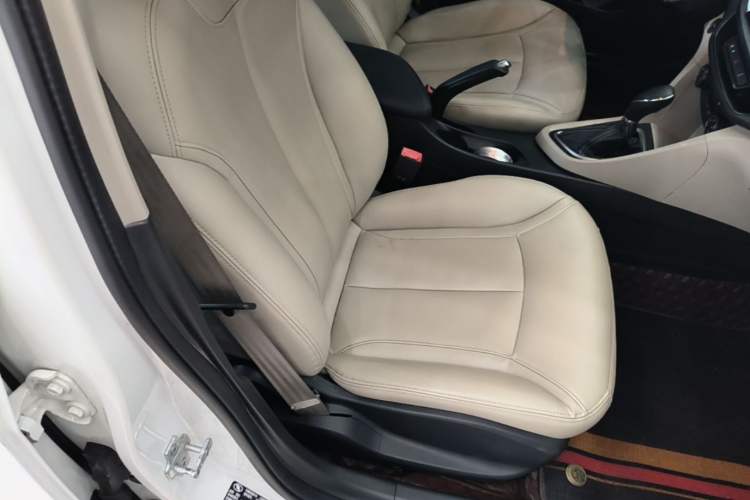Used Buick GT 2016 15N Automatic Elite Edition Right Front Seat