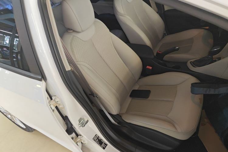 Used Buick GT 2016 15N Automatic Elite Edition Right Front Seat