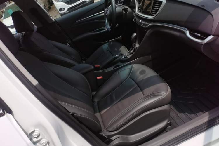 Used Buick GT 2016 15N Automatic Luxury Edition Right Front Seat