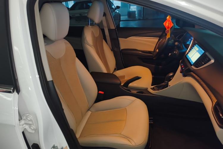 Used Buick GT 2016 15N Automatic Elite Edition Right Front Seat