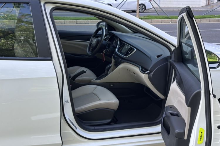 Used Buick GT 2016 15N Automatic Elite Edition Right Front Seat