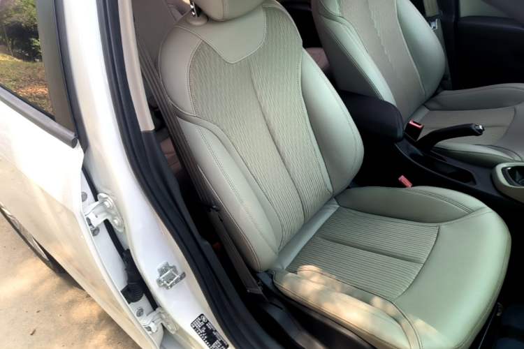Used Buick GT 2016 15N Automatic Elite Edition Right Front Seat