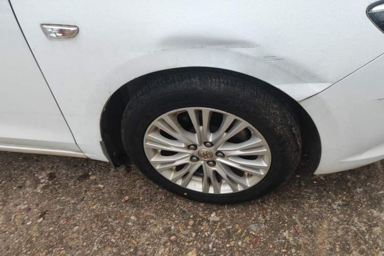 Used Buick GT 2016 15N Automatic Elite Edition Right Front Wheel Hub