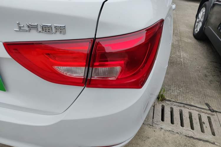 Used Buick GT 2016 15N Automatic Entry-Level Trim Right Rear Taillight