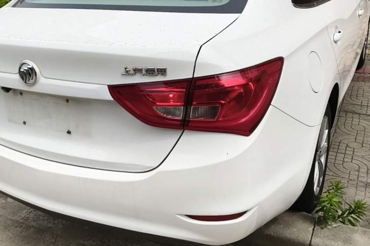 Used Buick GT 2016 15N Automatic Entry-Level Trim Right Rear Taillight