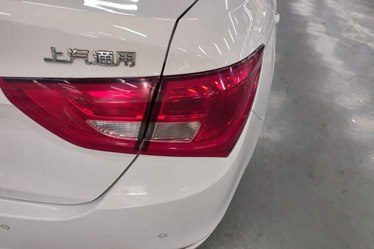 Used Buick GT 2016 15N Automatic Luxury Edition Right Rear Taillight