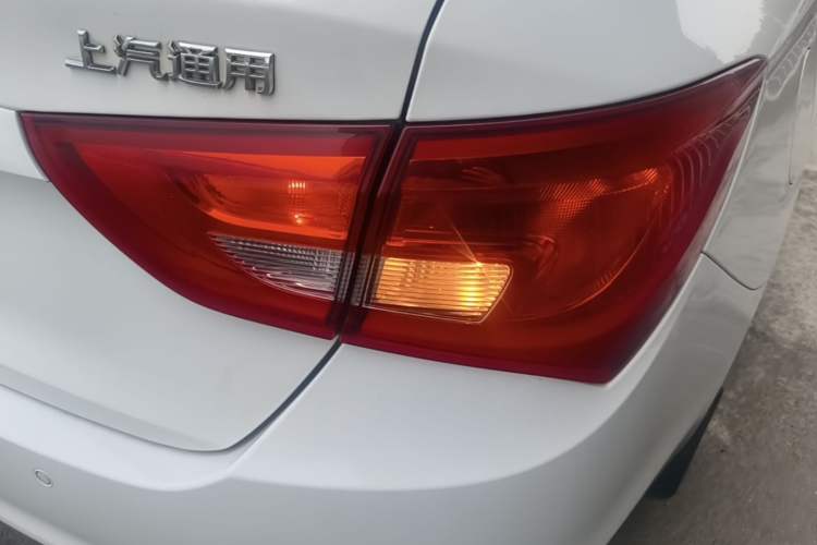 Used Buick GT 2016 15N Manual Elite Edition Right Rear Taillight