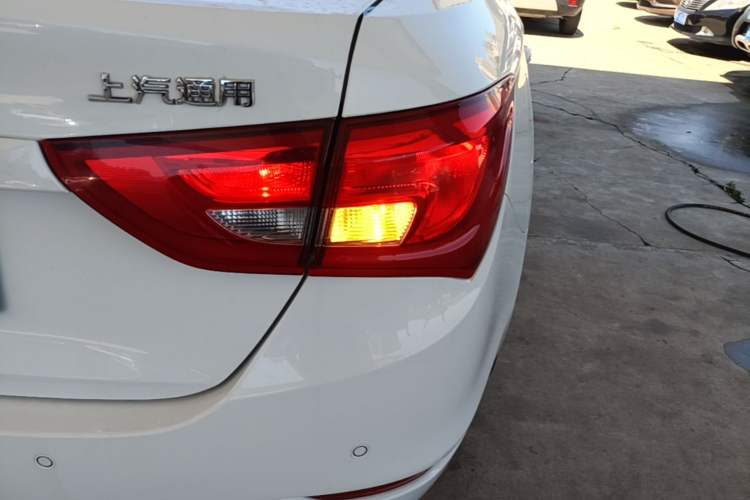 Used Buick GT 2016 15N Manual Elite Edition Right Rear Taillight