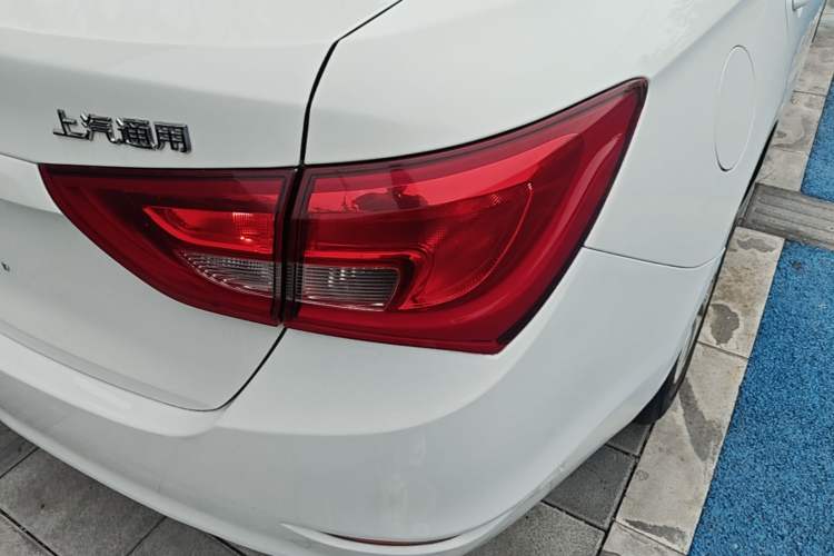 Used Buick GT 2016 15N Automatic Entry-Level Trim Right Rear Taillight