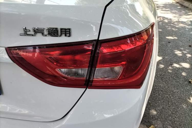 Used Buick GT 2016 15N Automatic Luxury Edition Right Rear Taillight