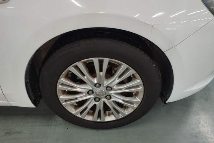Used Buick GT 2016 15N Automatic Luxury Edition Right Rear Wheel Hub