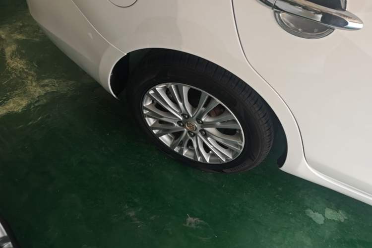 Used Buick GT 2016 15N Automatic Luxury Edition Right Rear Wheel Hub
