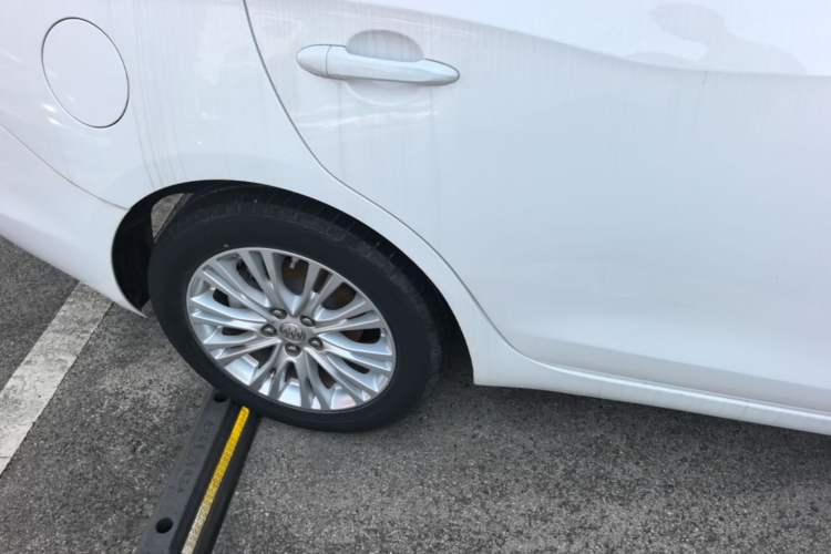Used Buick GT 2016 15N Automatic Luxury Edition Right Rear Wheel Hub