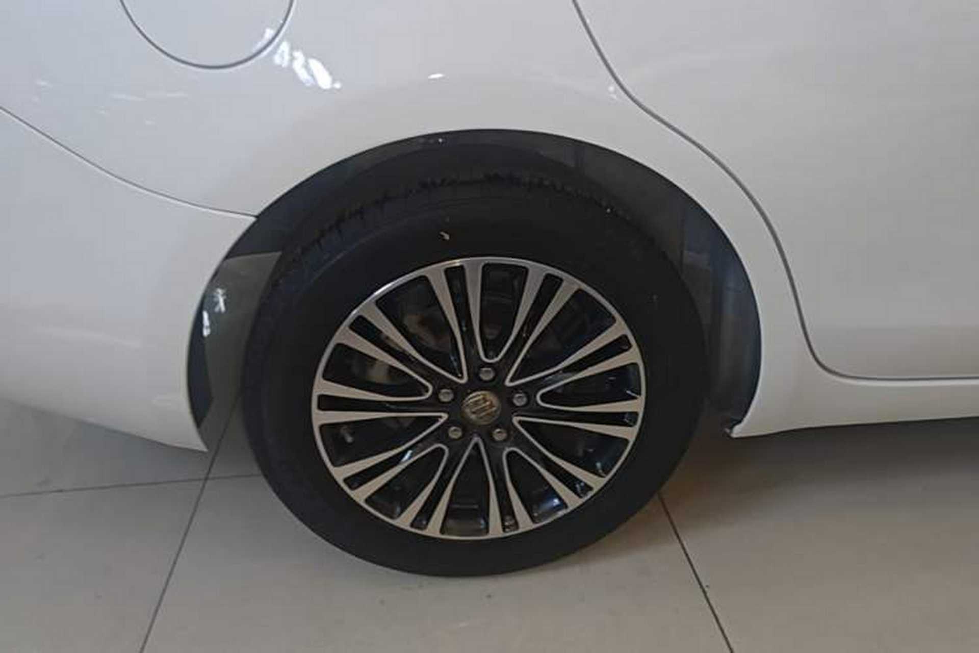 Used Buick GT 2016 18T Dual-Clutch Luxury Model Right Rear Wheel Hub