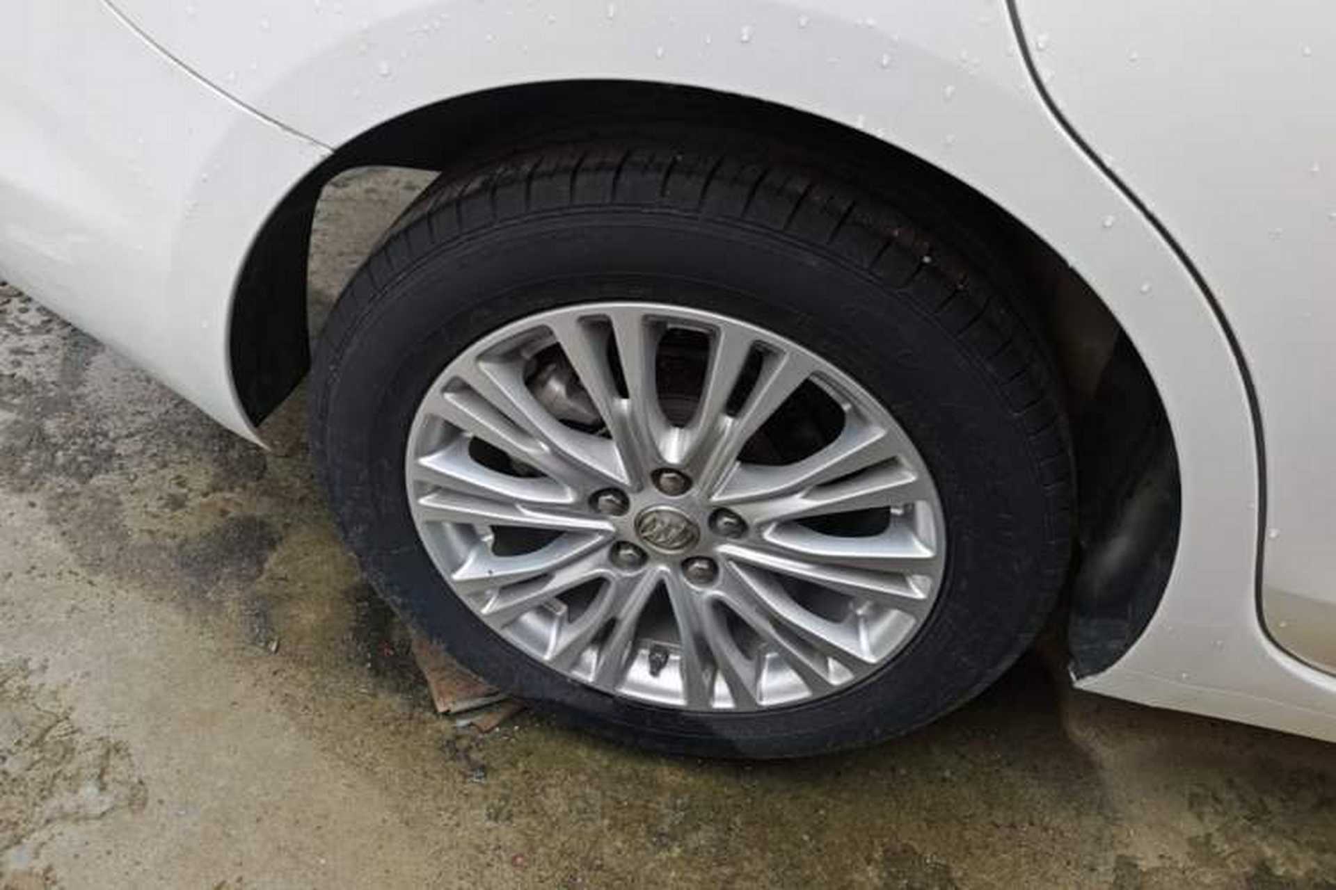 Used Buick GT 2016 15N Automatic Elite Edition Right Rear Wheel Hub