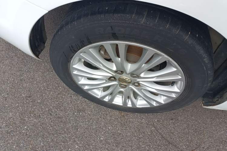 Used Buick GT 2016 15N Automatic Elite Edition Right Rear Wheel Hub