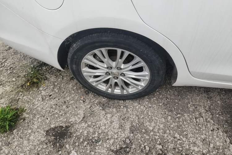 Used Buick GT 2016 15N Manual Elite Edition Right Rear Wheel Hub
