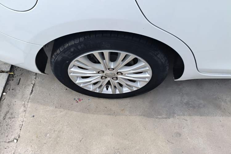 Used Buick GT 2016 15N Automatic Luxury Edition Right Rear Wheel Hub