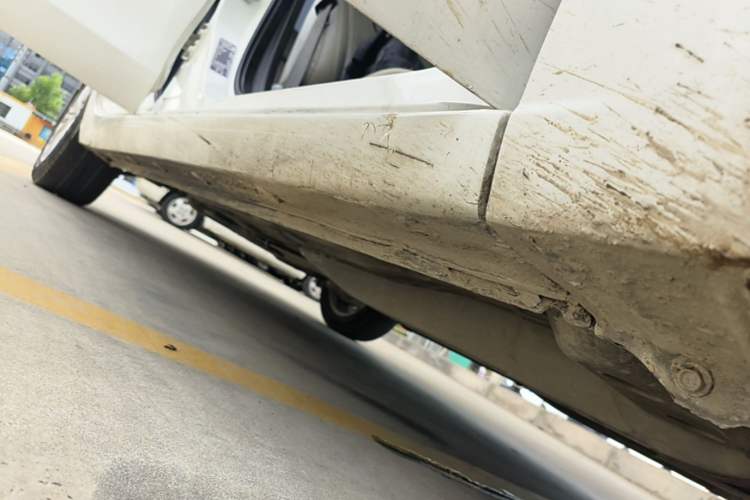 Used Buick GT 2016 15N Manual Elite Edition Right Side Sill